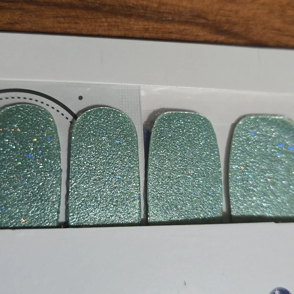 Color Street MINT TO BE Press On Nails 100% Real Polish
